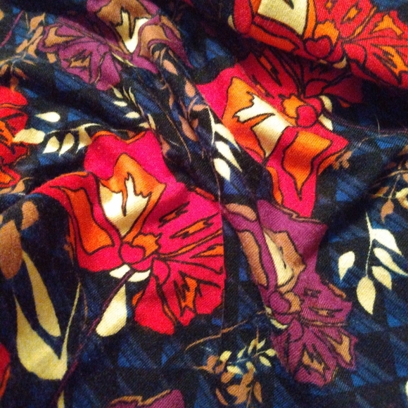 LulaRoe print dress. Size S - Picture 4 of 4